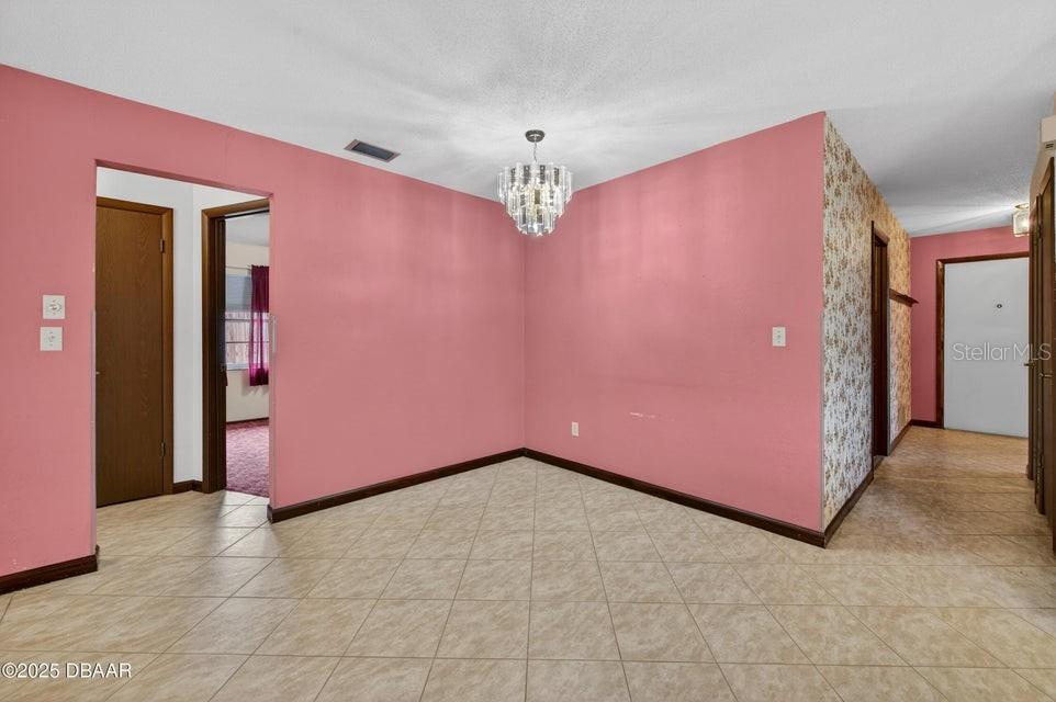 Image 8 of 40 For 1086 Kingswood Way