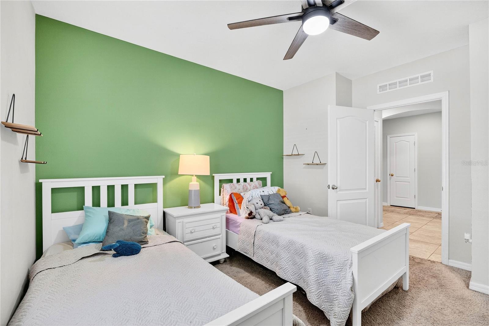 Image 18 of 40 For 290 Sandoval Drive