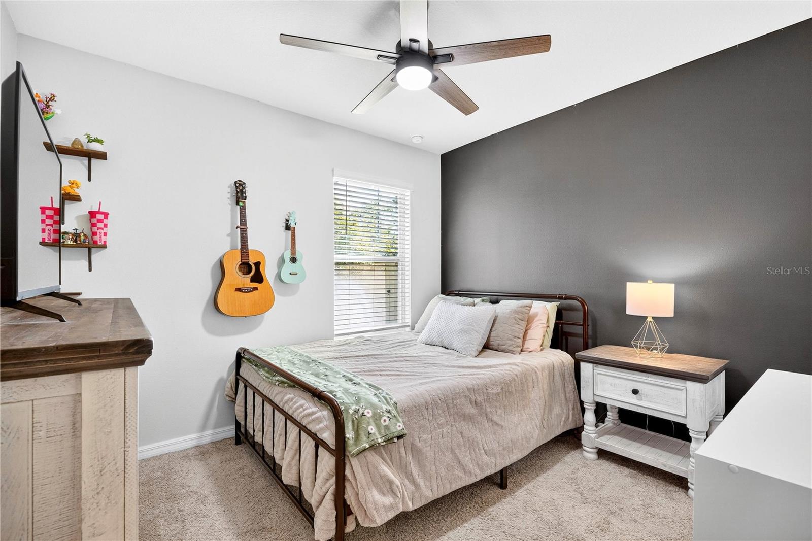 Image 19 of 40 For 290 Sandoval Drive