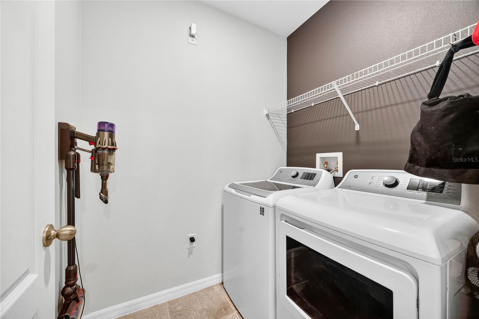 Image 22 of 40 For 290 Sandoval Drive