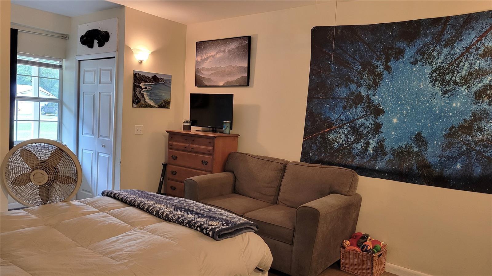 Image 13 of 20 For 1283 Cecil Avenue