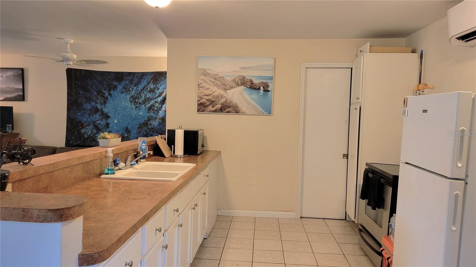 Image 8 of 20 For 1283 Cecil Avenue