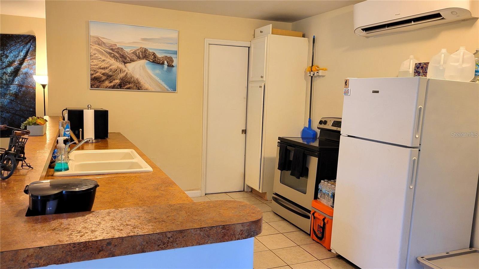 Image 9 of 20 For 1283 Cecil Avenue