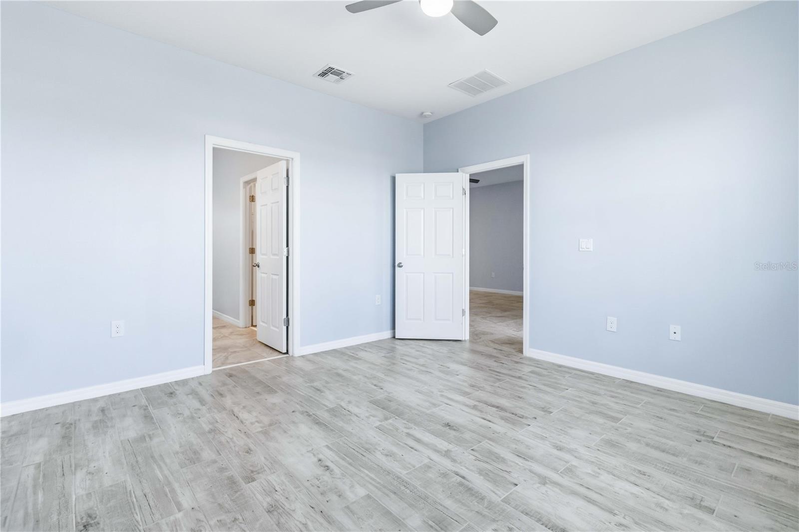 Image 13 of 27 For 719 Ladyfish Lane