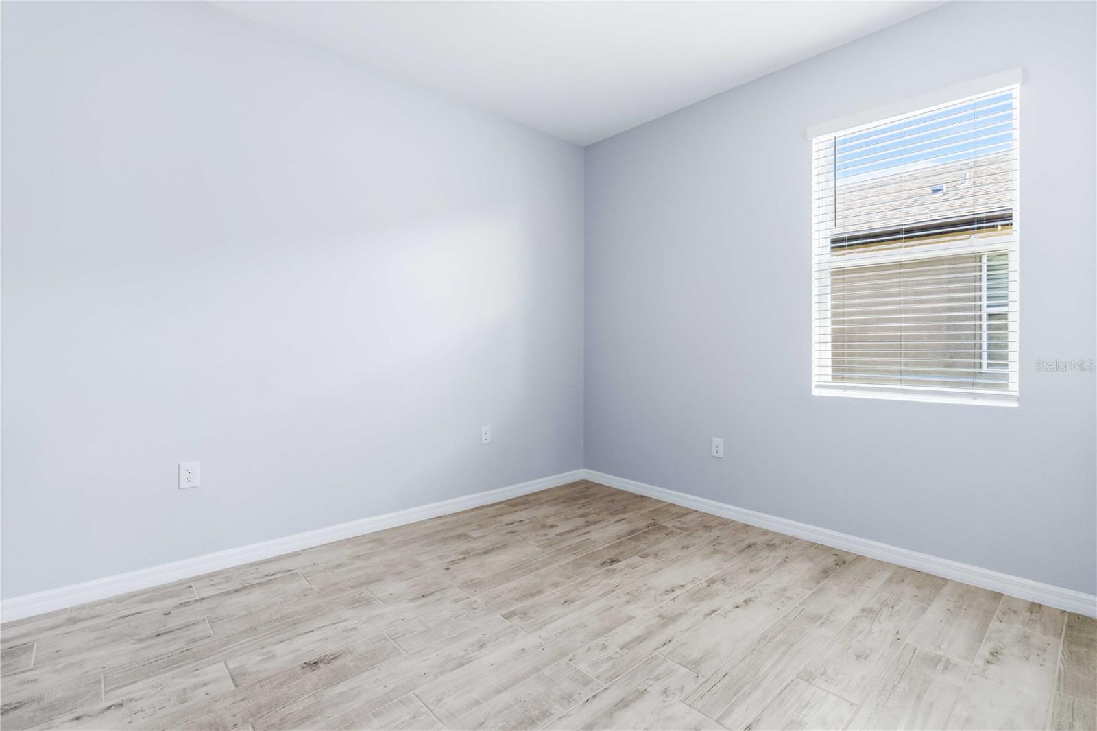 Image 16 of 27 For 719 Ladyfish Lane