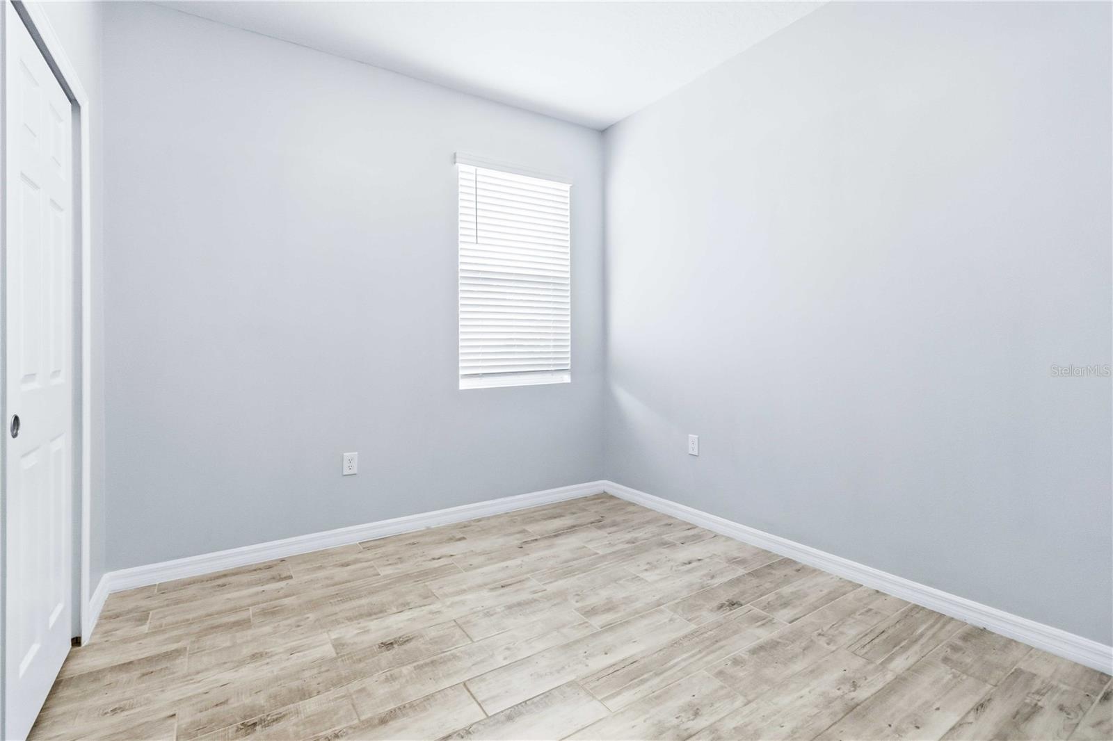 Image 20 of 27 For 719 Ladyfish Lane