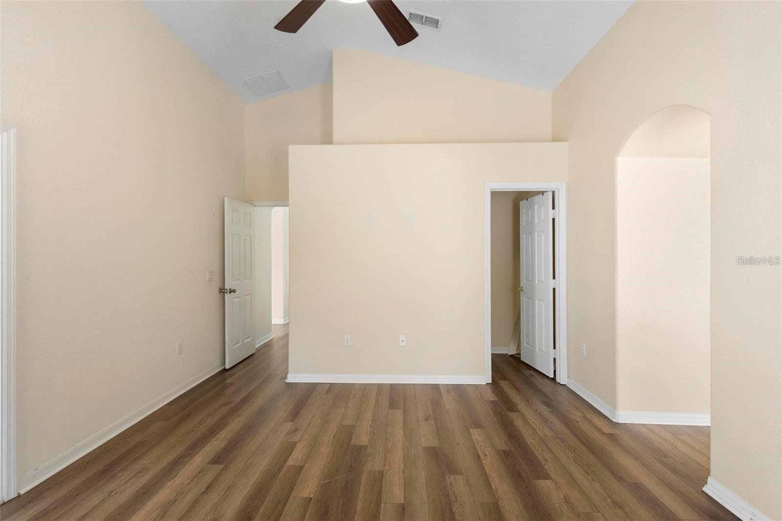 Image 14 of 33 For 3152 Wood Rose Way