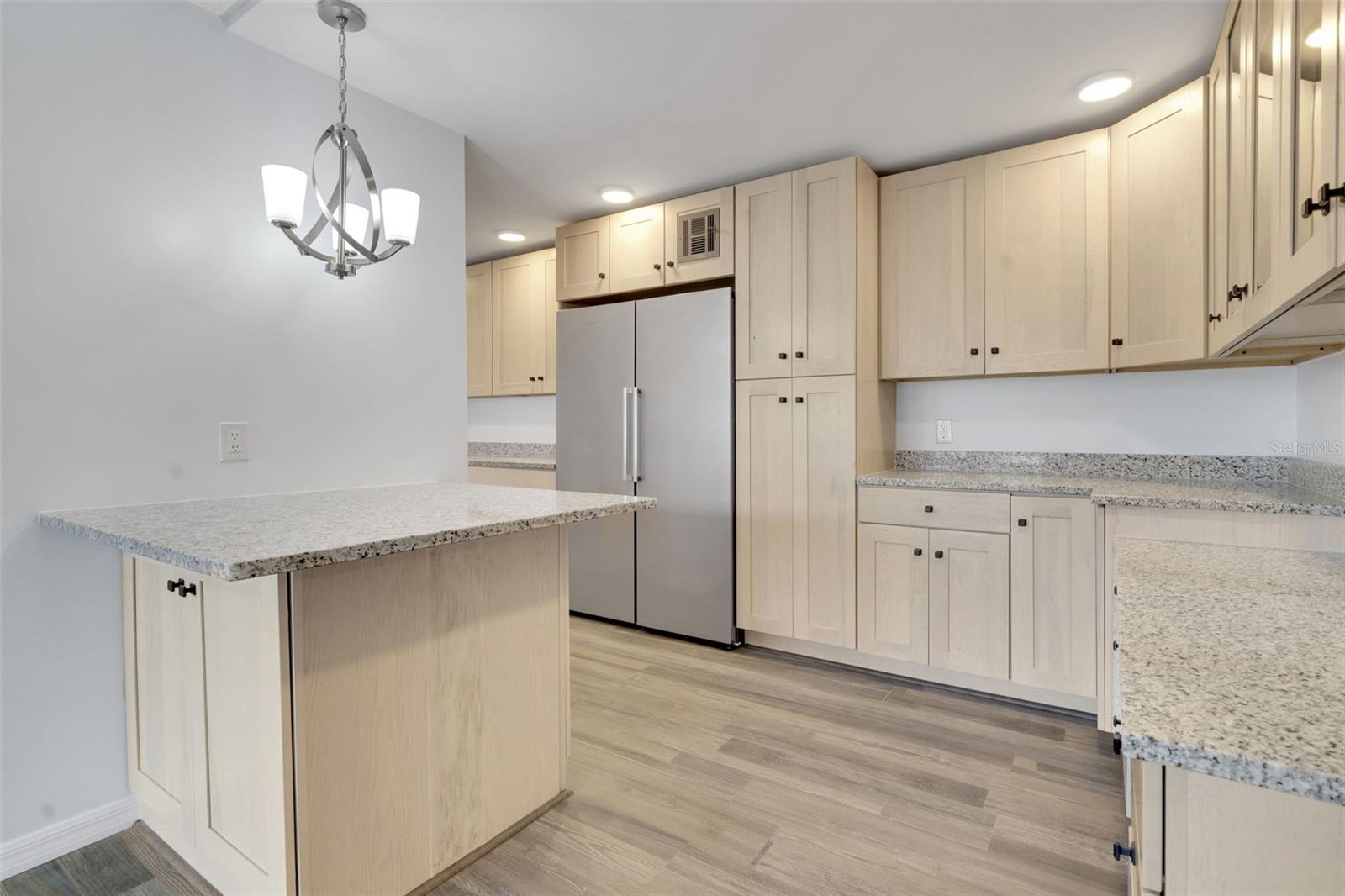 Image 12 of 25 For 1224 Peninsula Drive 621