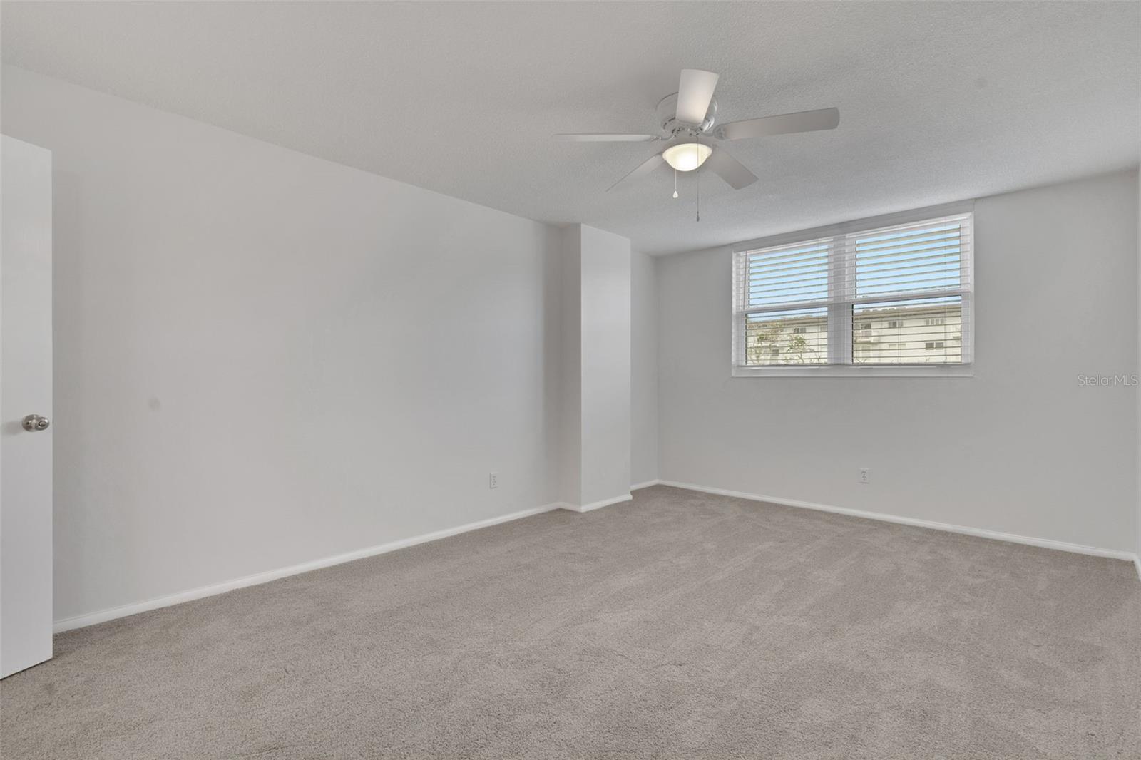 Image 17 of 25 For 1224 Peninsula Drive 621