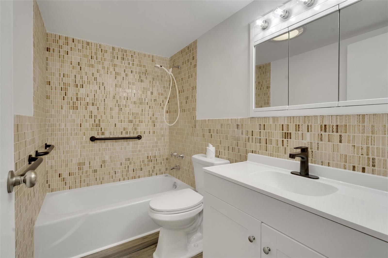 Image 20 of 25 For 1224 Peninsula Drive 621