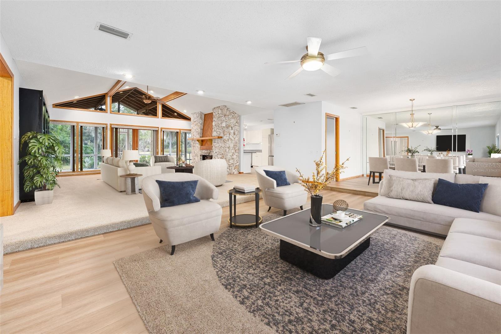 Image 18 of 73 For 19 Oakmont Circle