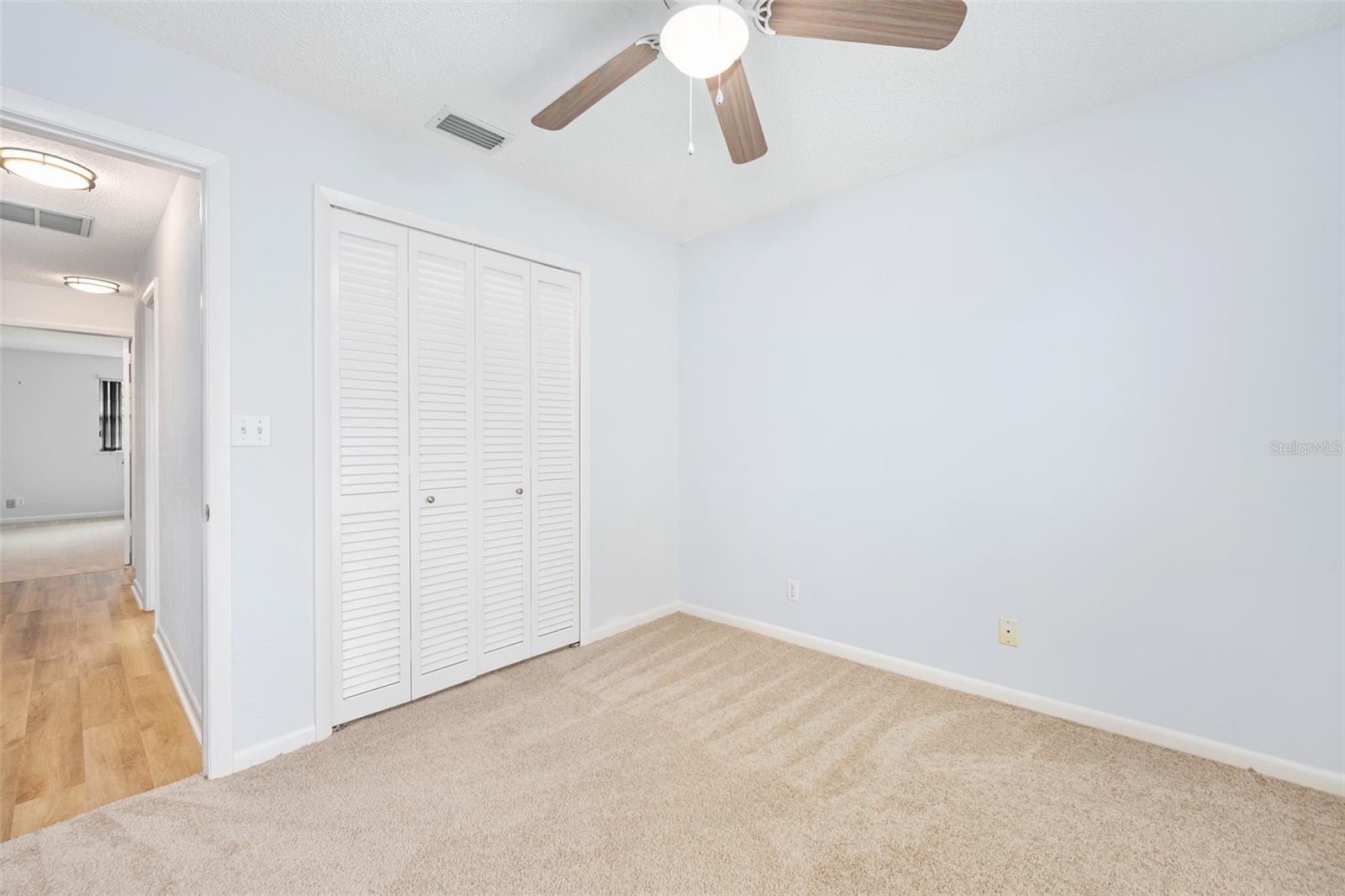 Image 54 of 73 For 19 Oakmont Circle