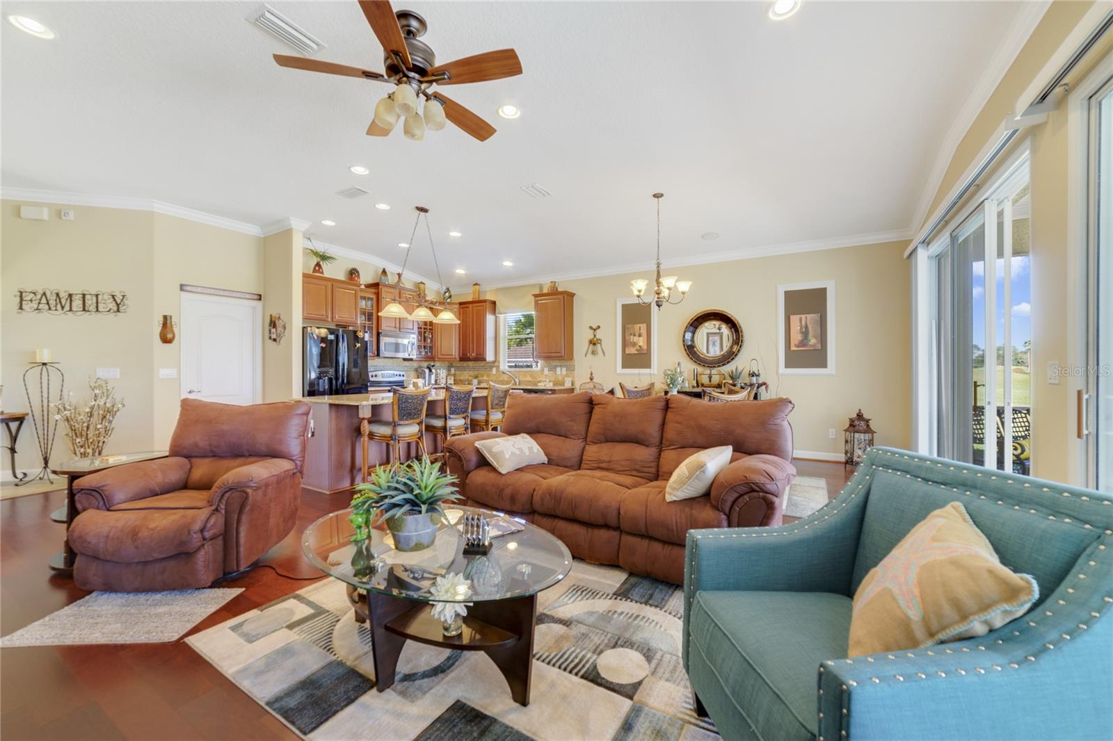 Image 13 of 38 For 1104 Champions Drive