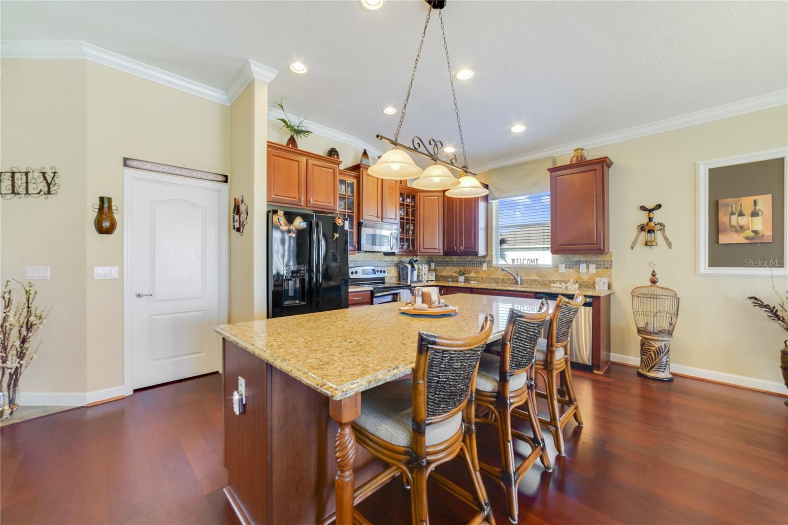 Image 9 of 38 For 1104 Champions Drive