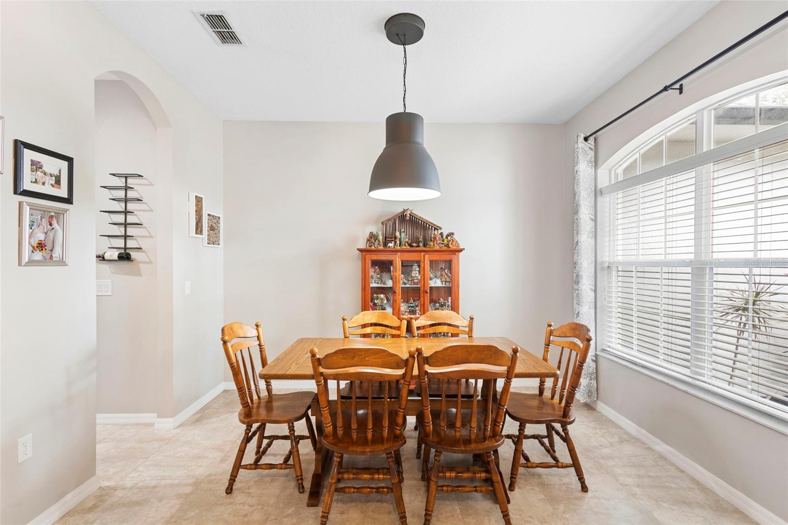 Image 10 of 62 For 623 Woodford Drive