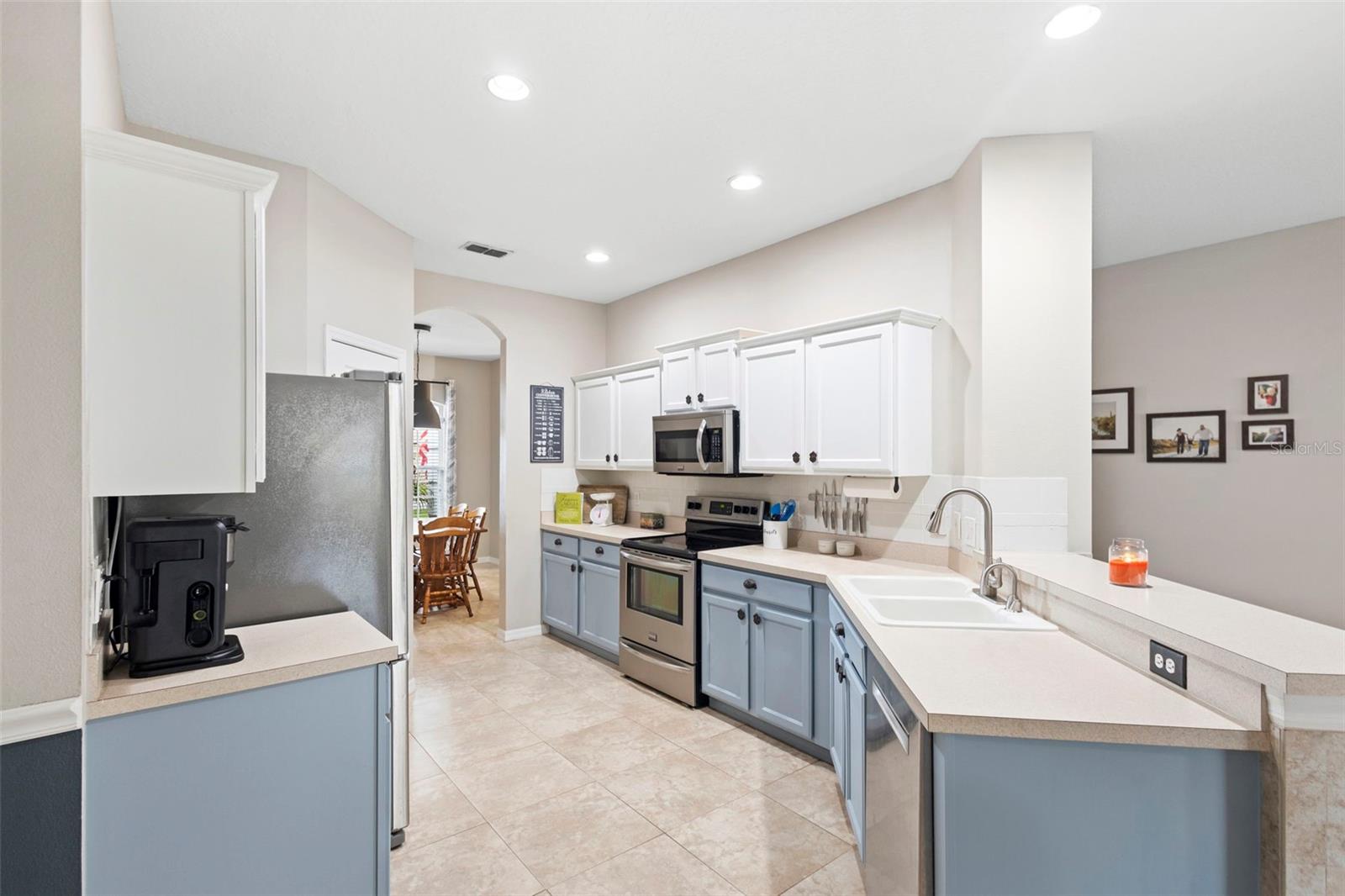 Image 19 of 62 For 623 Woodford Drive