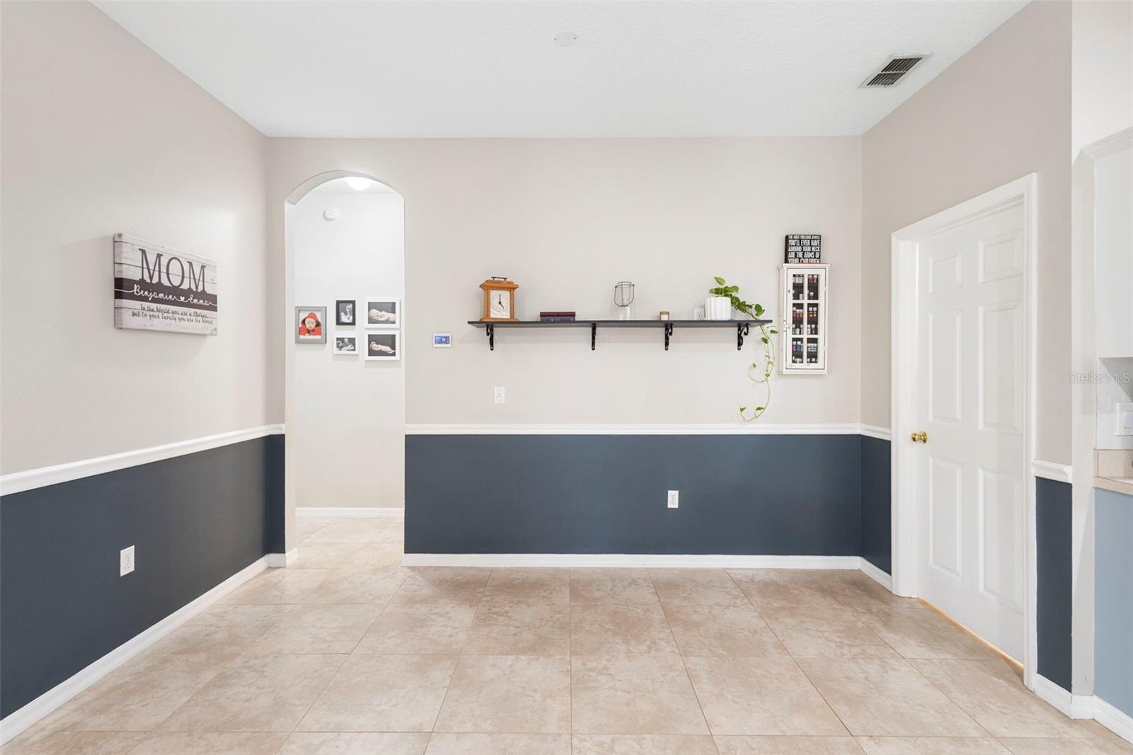 Image 25 of 62 For 623 Woodford Drive