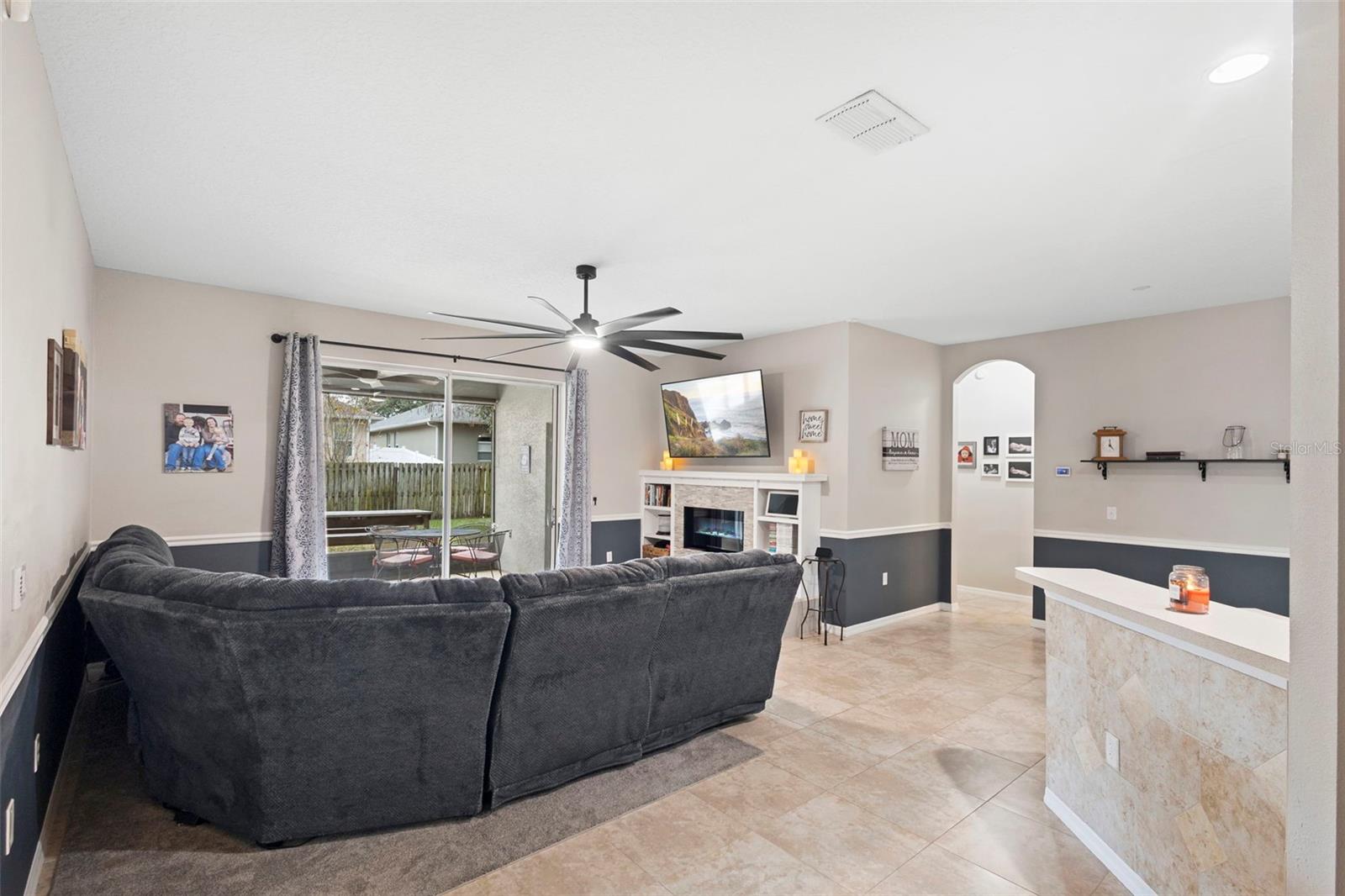 Image 30 of 62 For 623 Woodford Drive