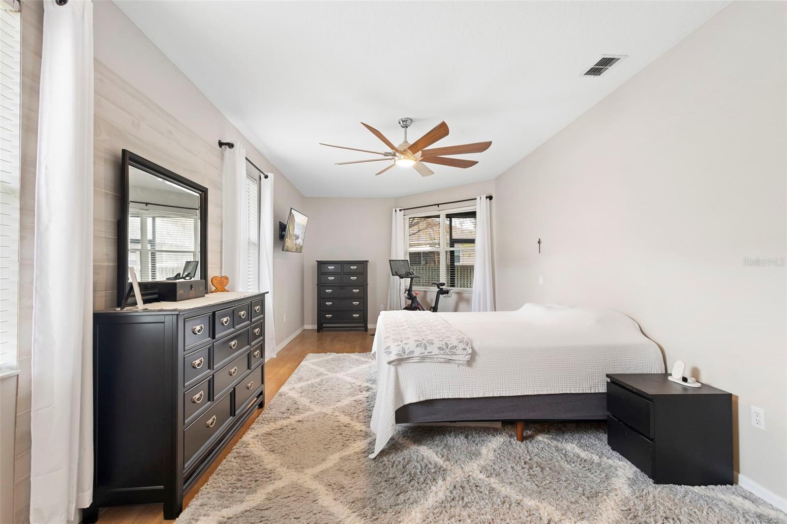 Image 32 of 62 For 623 Woodford Drive