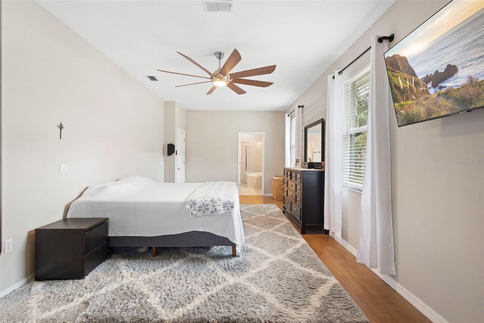 Image 33 of 62 For 623 Woodford Drive