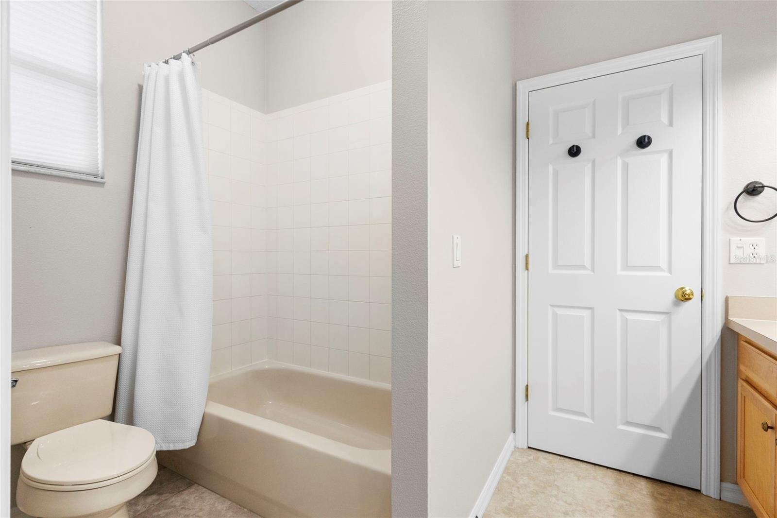 Image 40 of 62 For 623 Woodford Drive