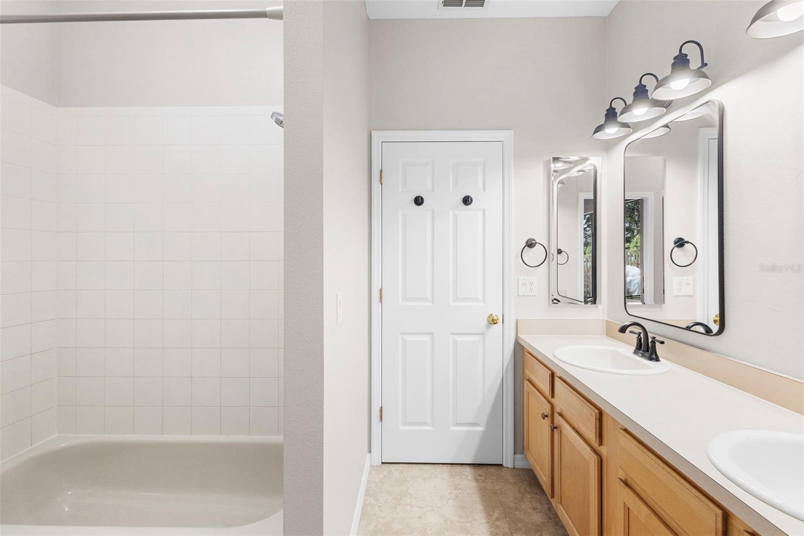 Image 42 of 62 For 623 Woodford Drive