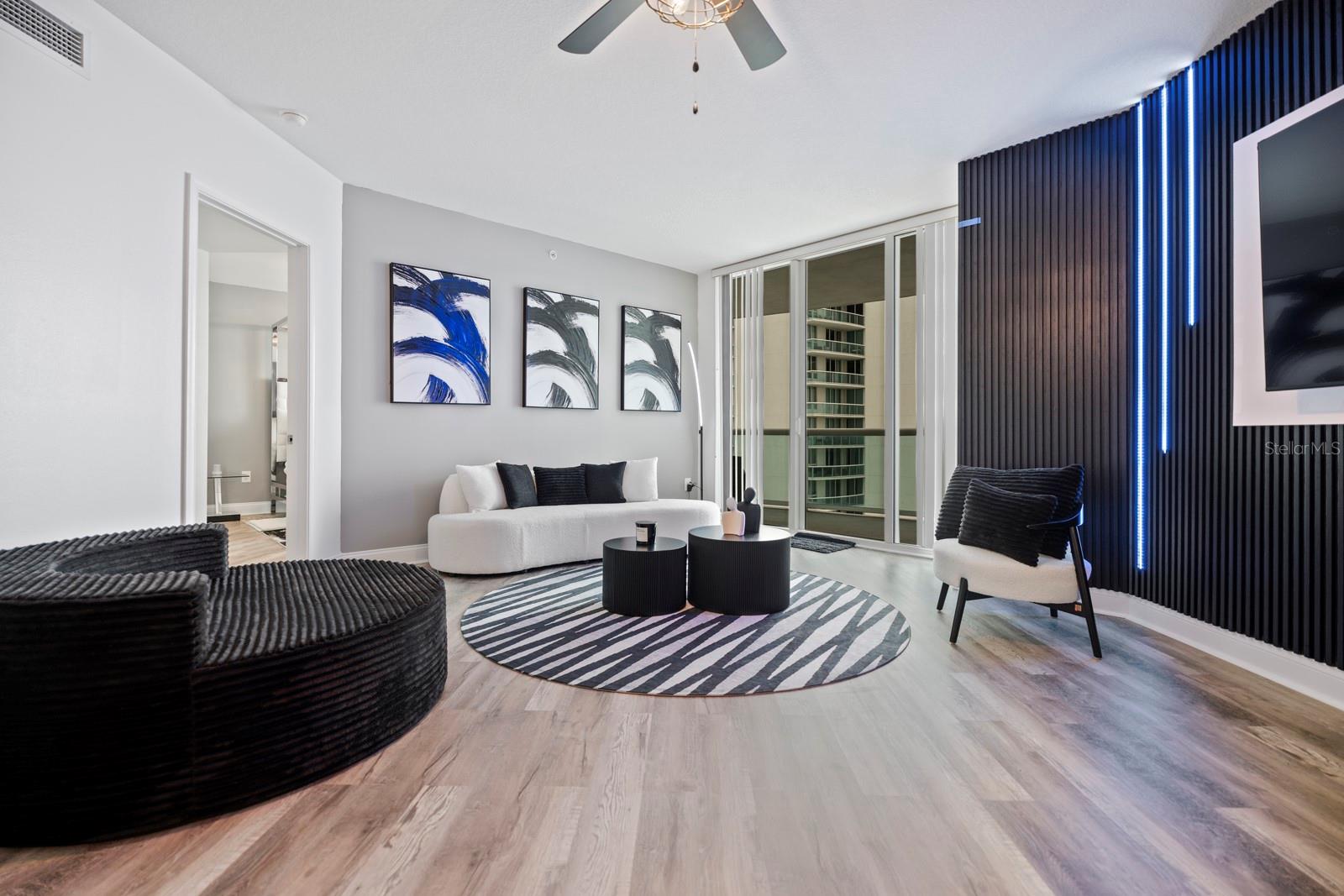 Image 2 of 22 For 231 Riverside Drive 708-1