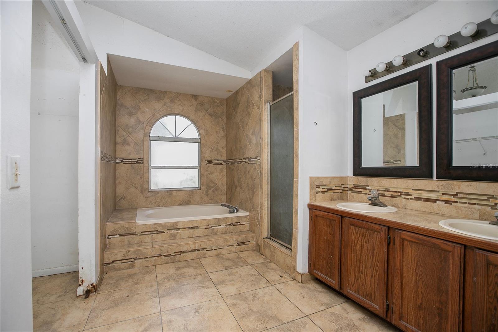 Image 10 of 19 For 2750 Sanger Terrace