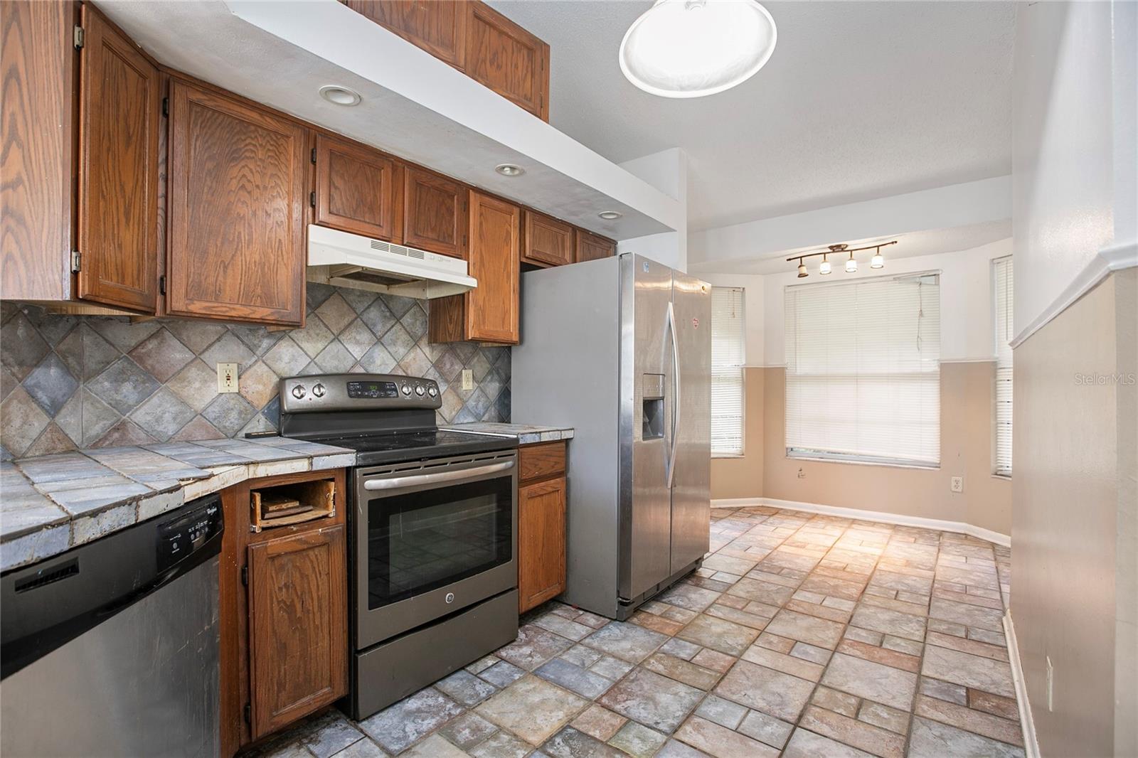 Image 6 of 19 For 2750 Sanger Terrace