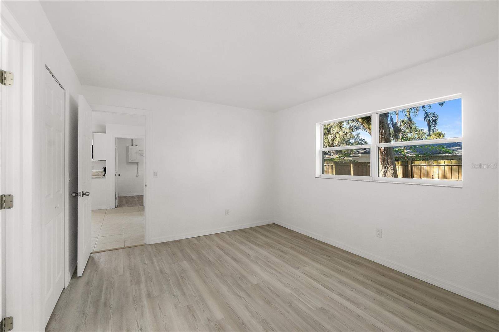 Image 13 of 32 For 145 Oak Ridge Avenue