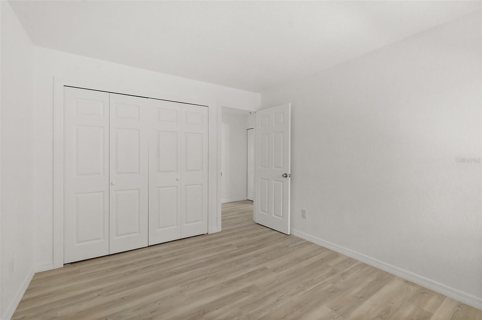 Image 17 of 32 For 145 Oak Ridge Avenue