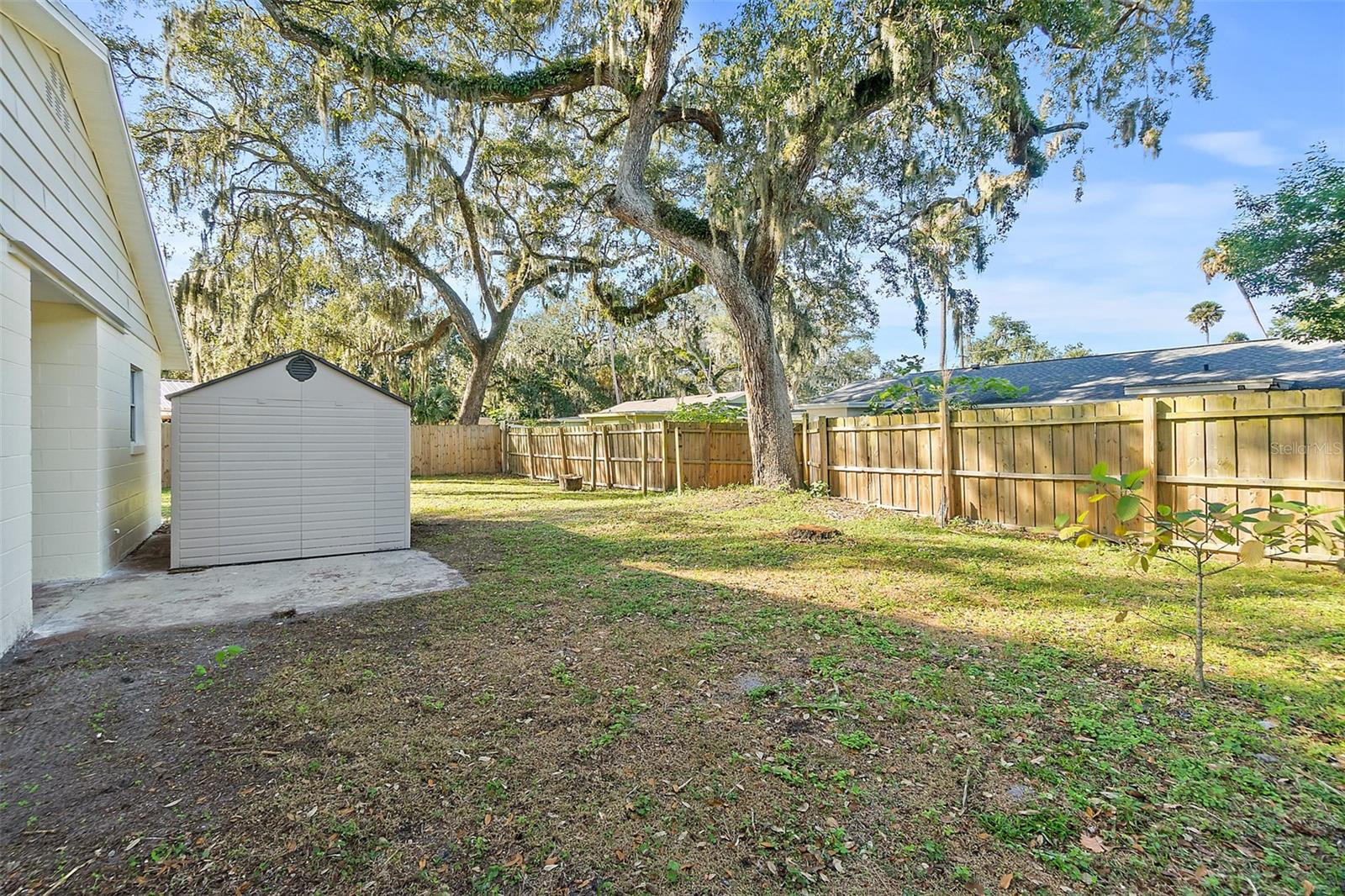 Image 27 of 32 For 145 Oak Ridge Avenue