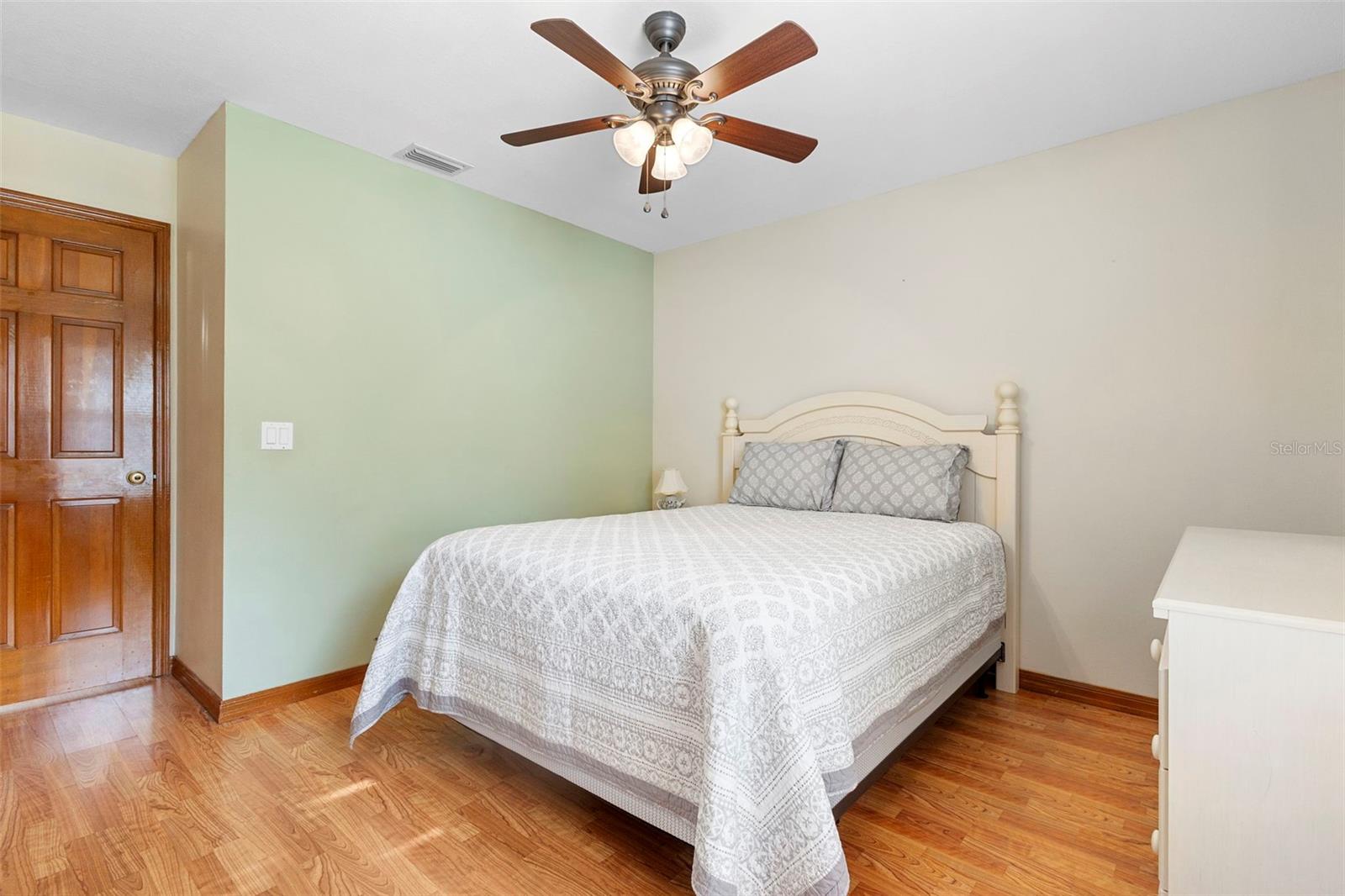 Image 25 of 45 For 1195 Old Mill Drive