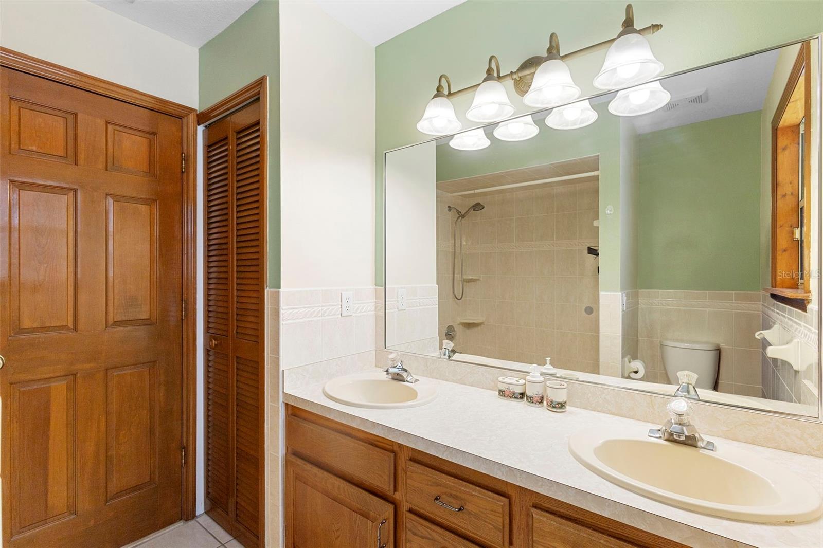 Image 27 of 45 For 1195 Old Mill Drive