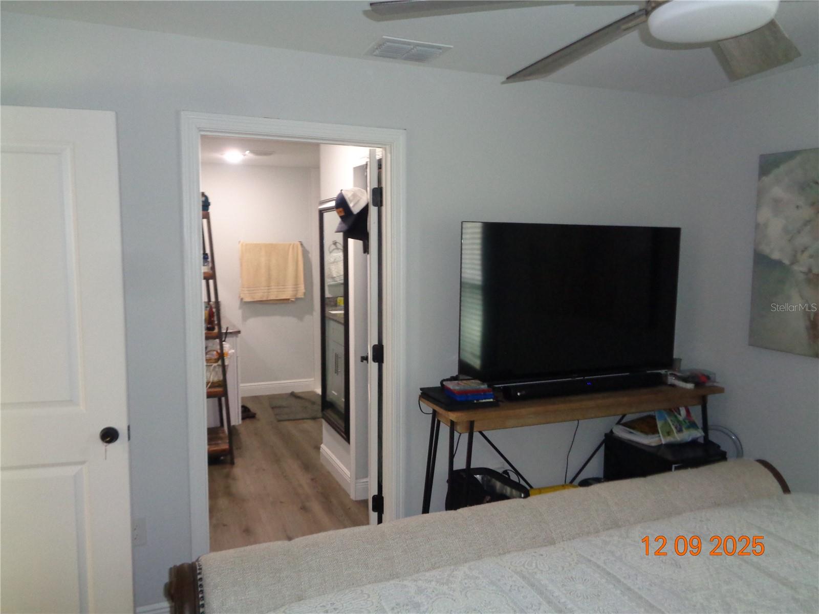 Image 28 of 31 For 2380 8th Avenue