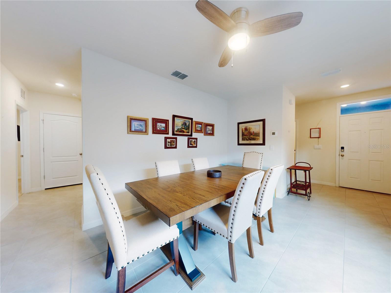 Image 14 of 29 For 354 Caryota Court