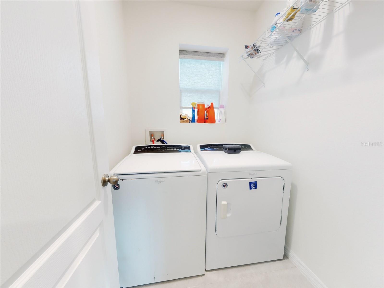 Image 19 of 29 For 354 Caryota Court