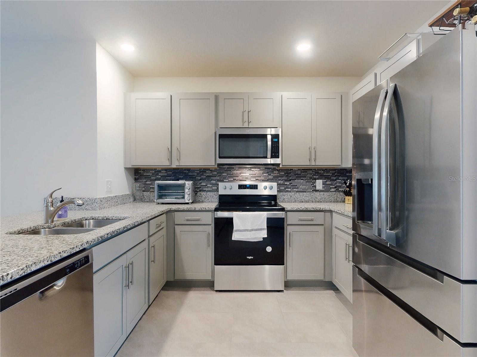 Image 2 of 29 For 354 Caryota Court