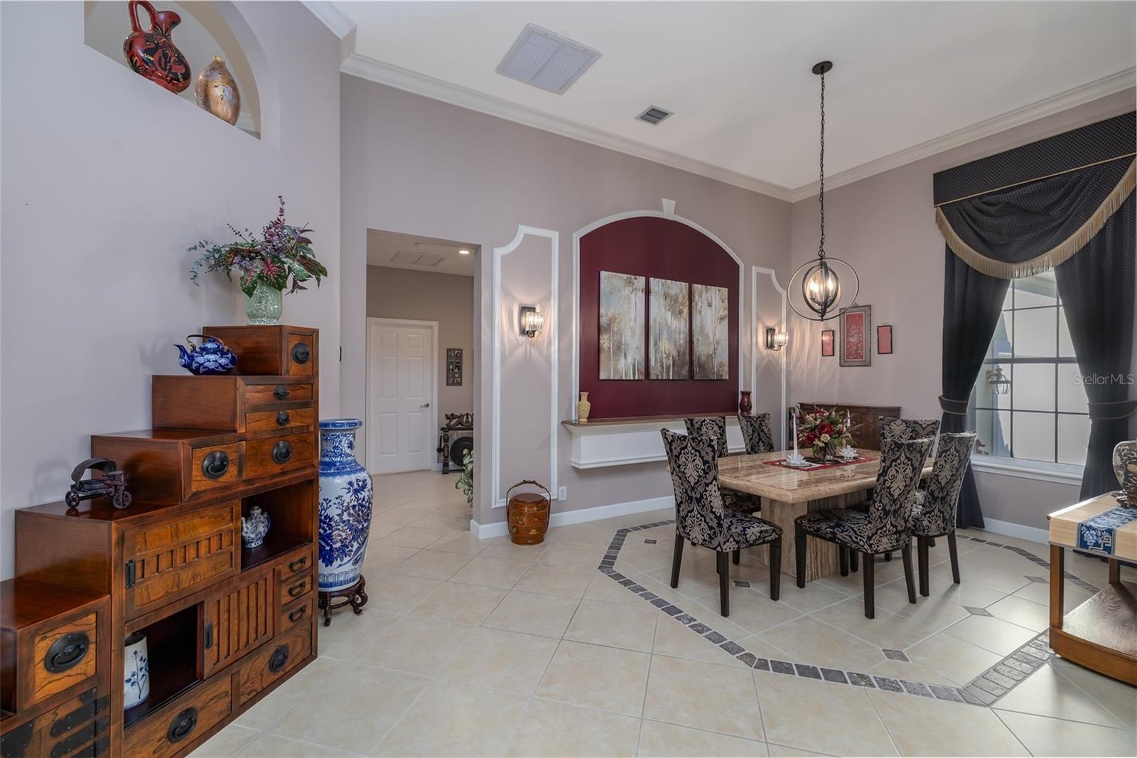 Image 12 of 48 For 312 Lake Victoria Circle