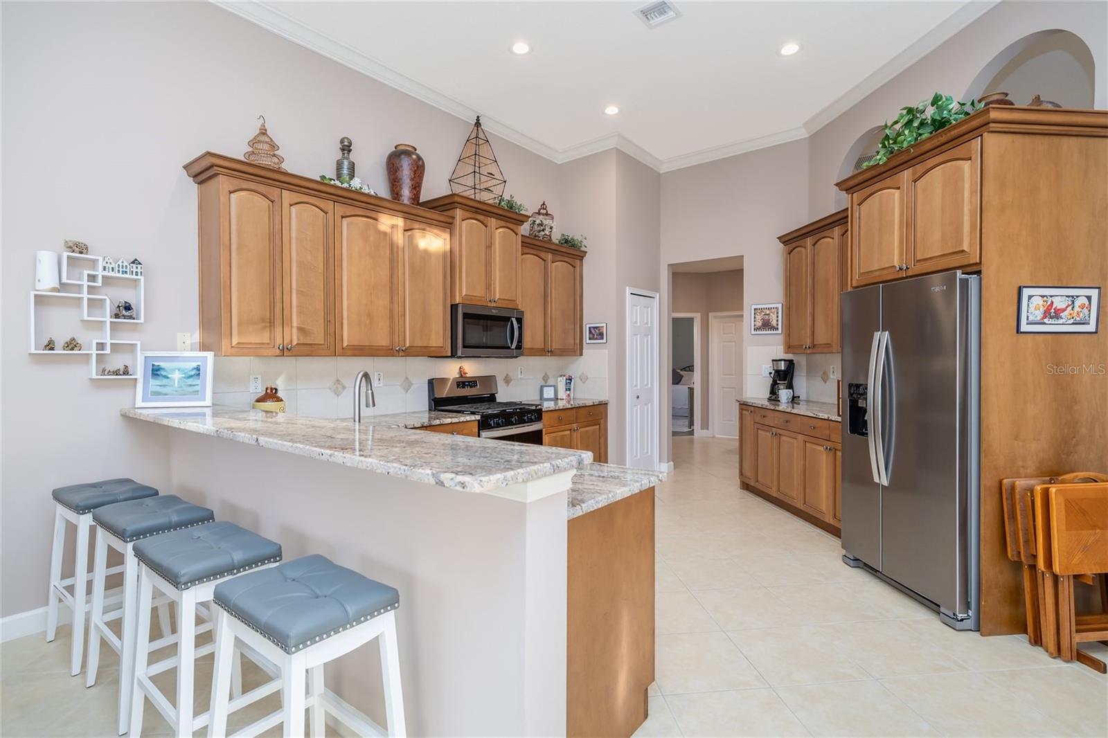 Image 17 of 48 For 312 Lake Victoria Circle