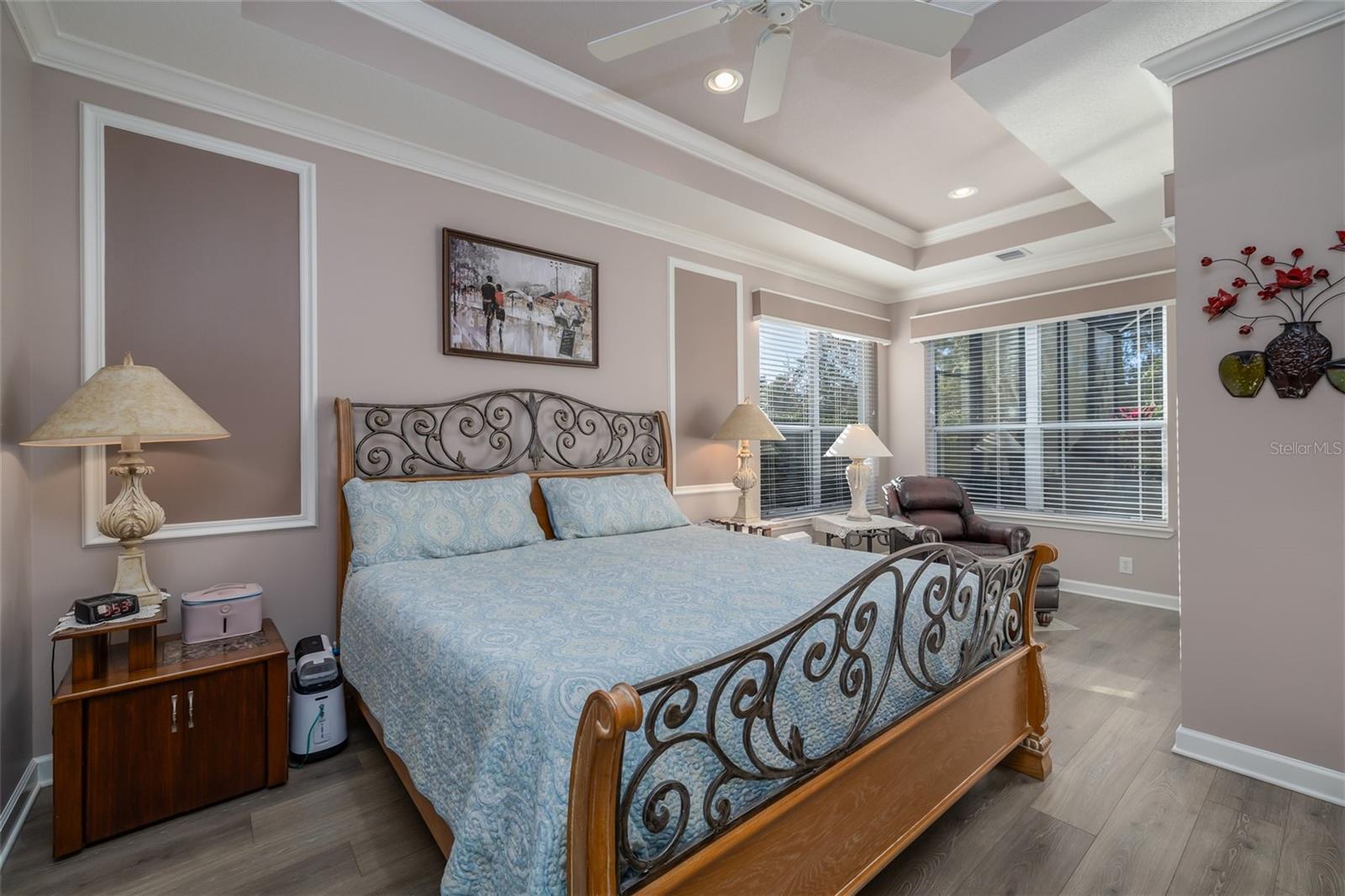 Image 21 of 48 For 312 Lake Victoria Circle