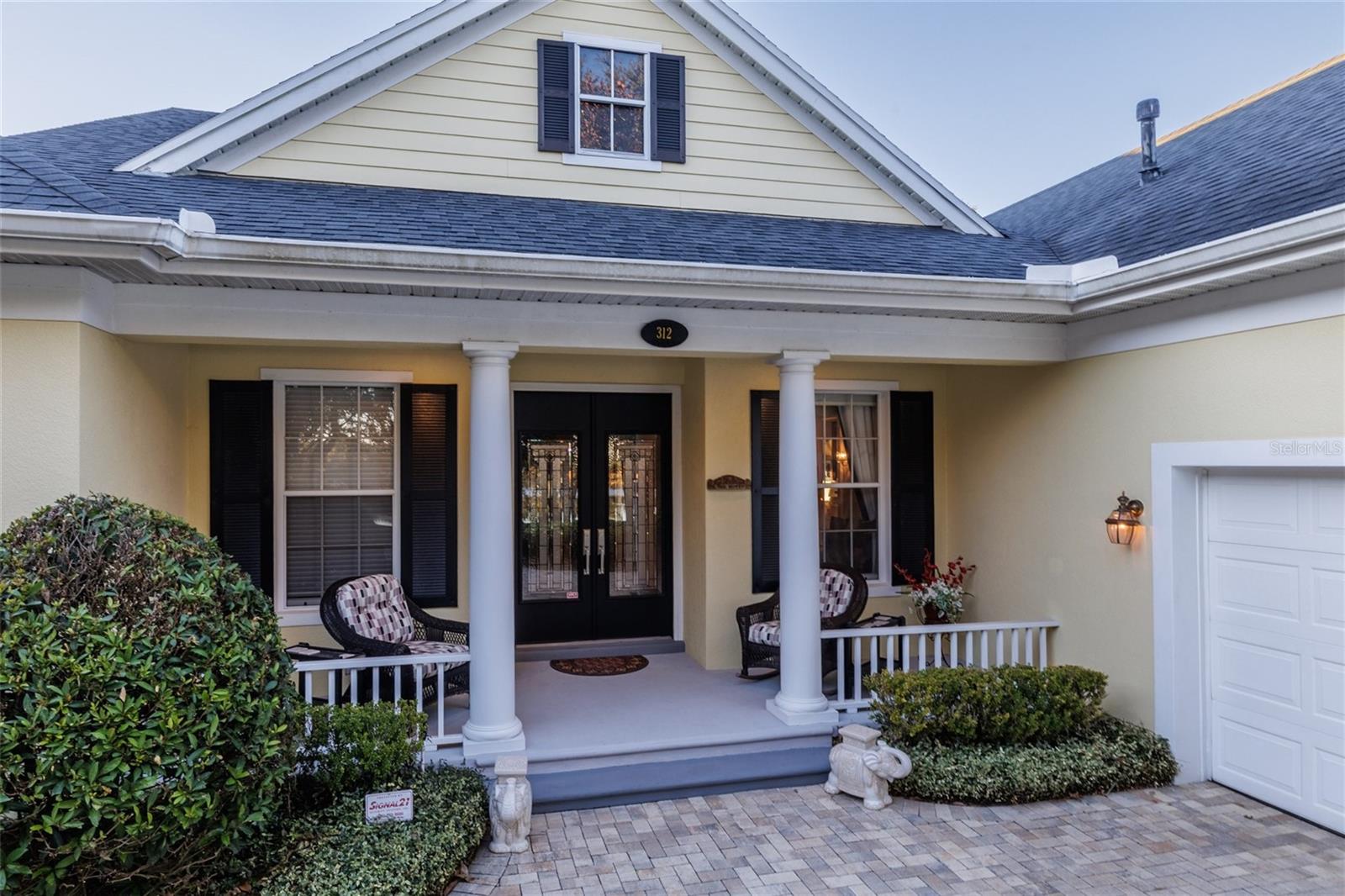 Image 9 of 48 For 312 Lake Victoria Circle