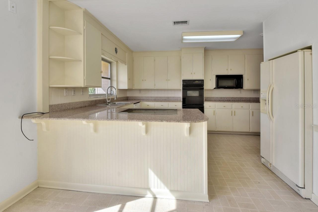 Image 19 of 41 For 129 Brooks Avenue