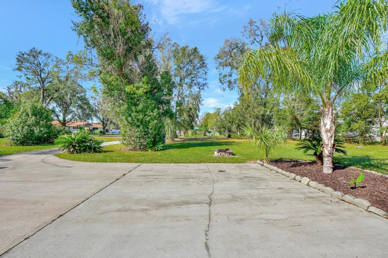 Image 45 of 50 For 129 Brooks Avenue