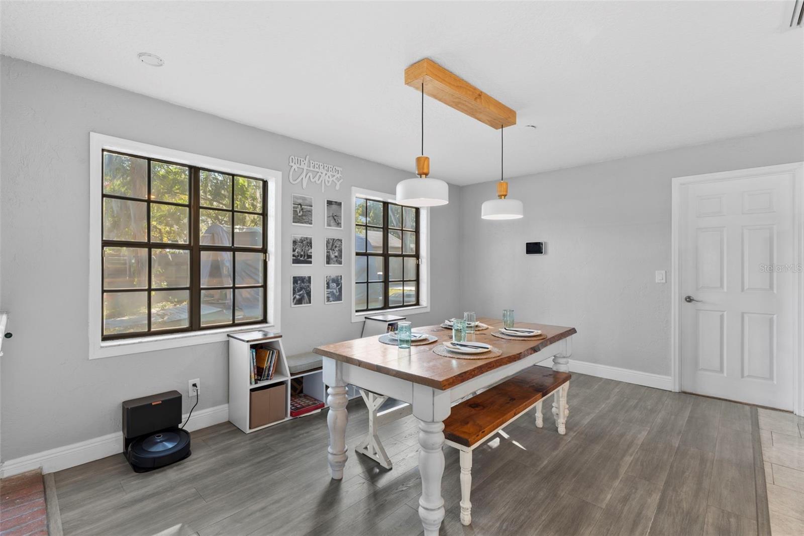 Image 12 of 36 For 212 Sheridan Avenue