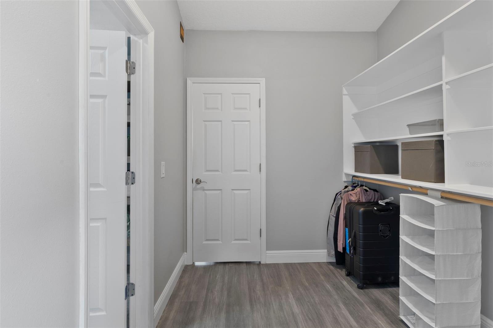 Image 15 of 36 For 212 Sheridan Avenue