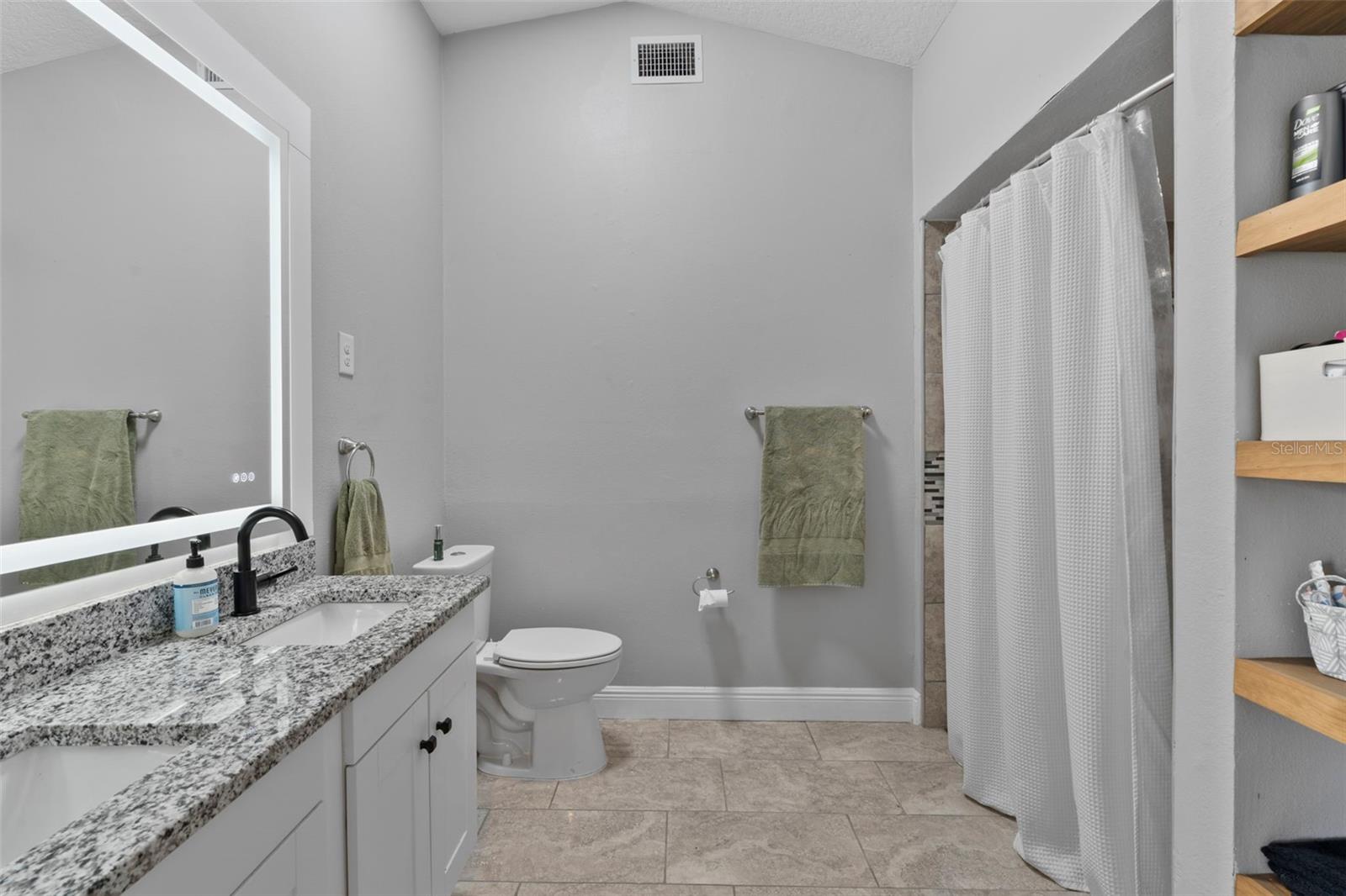 Image 16 of 36 For 212 Sheridan Avenue