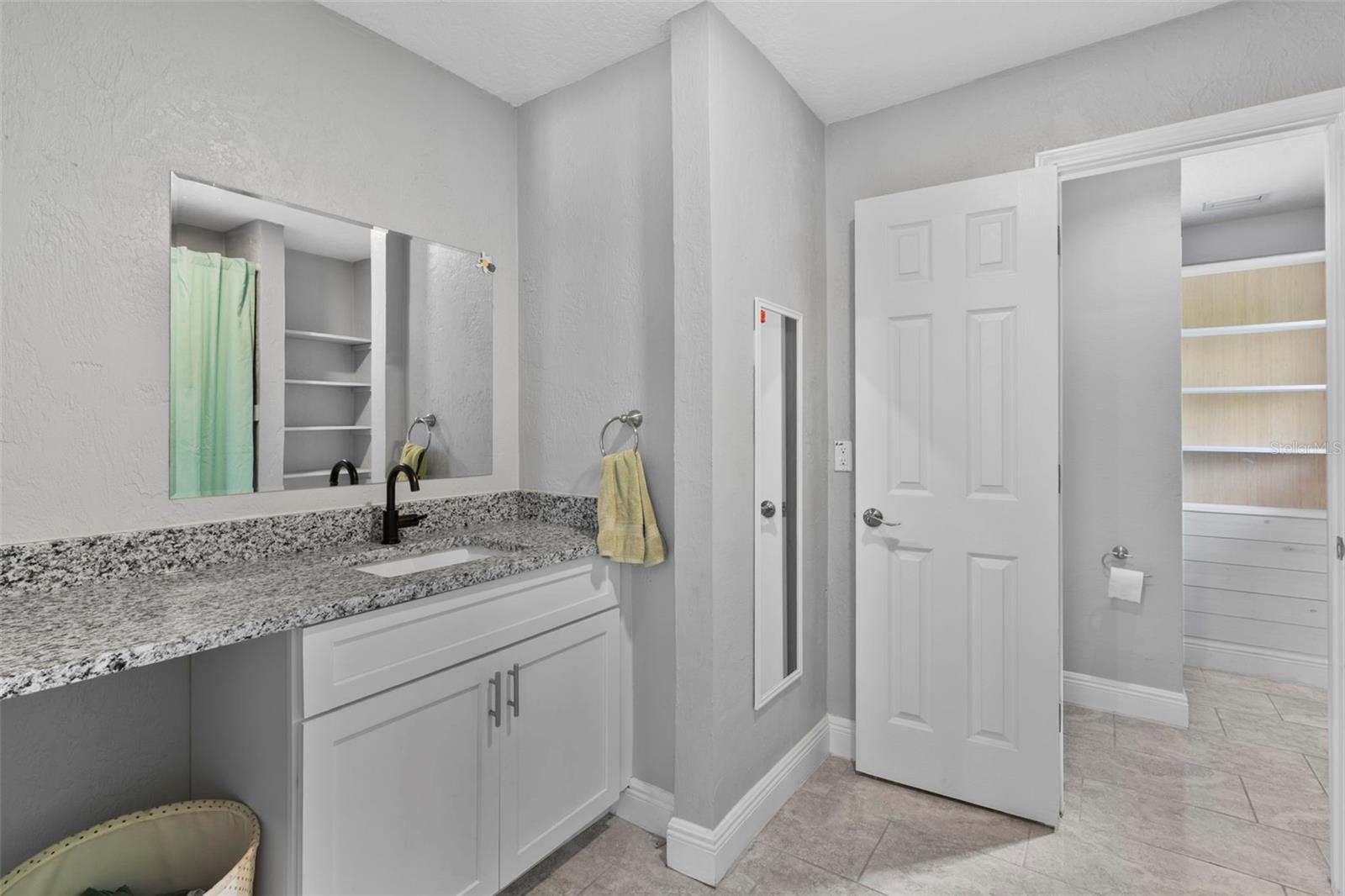 Image 22 of 36 For 212 Sheridan Avenue