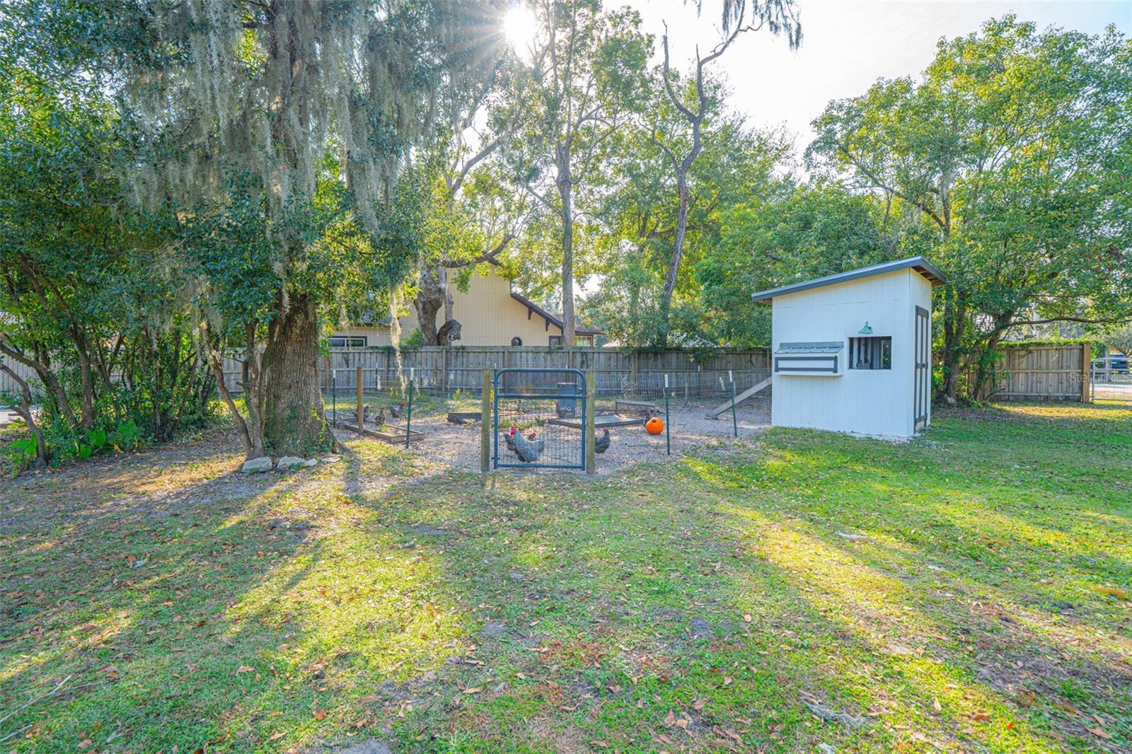 Image 28 of 36 For 212 Sheridan Avenue