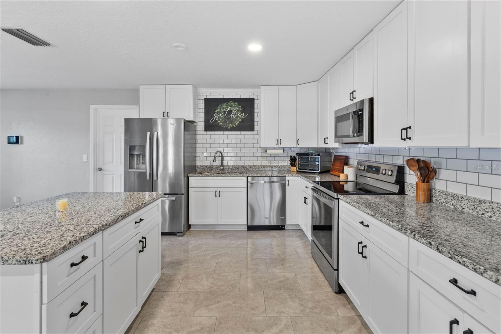 Image 8 of 36 For 212 Sheridan Avenue